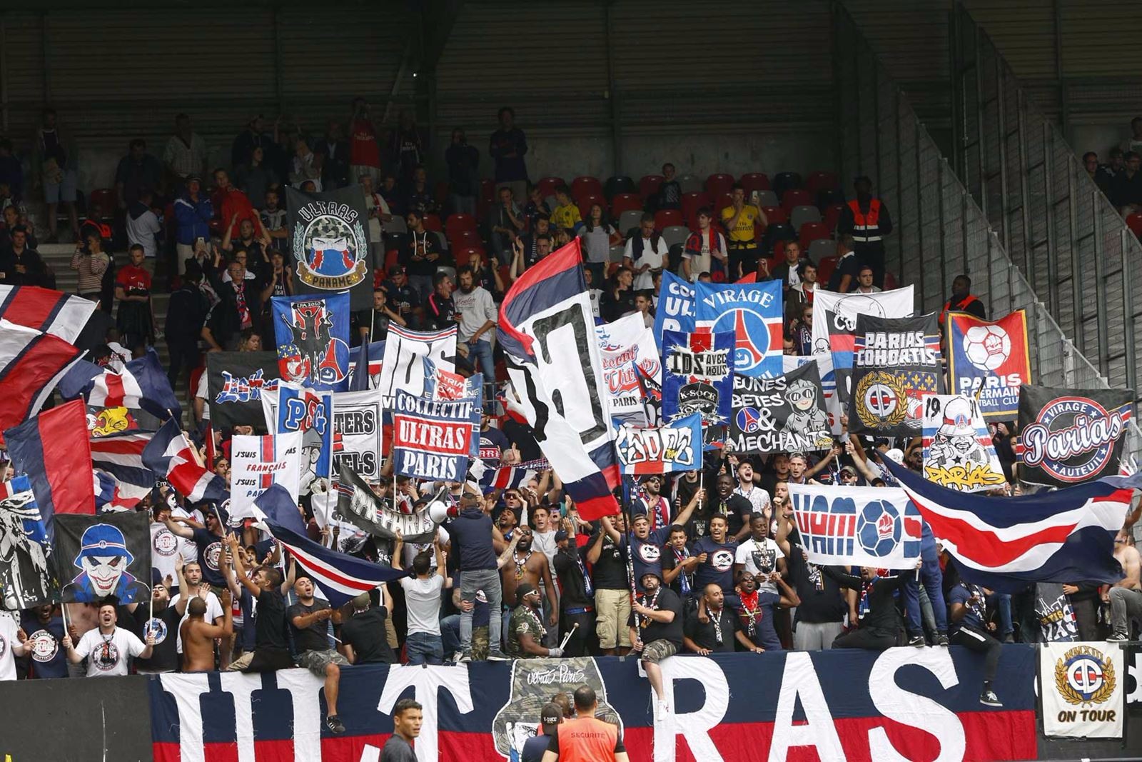 银行画册设计、封套设计